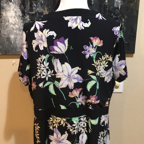 Liz Claiborne Career Woman Floral V-Neck Short Sleeved Dress-Size 1X - Picture 7 of 8